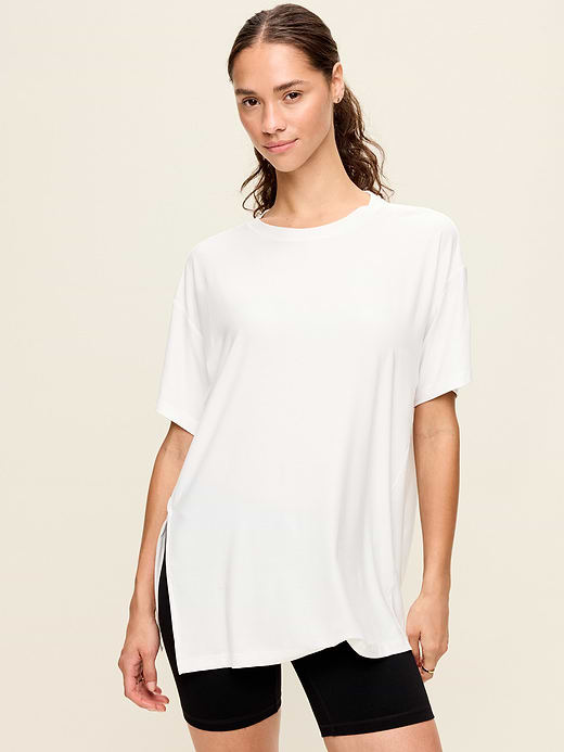 Old Navy CloudMotion Short-Sleeve Tunic — photo 1