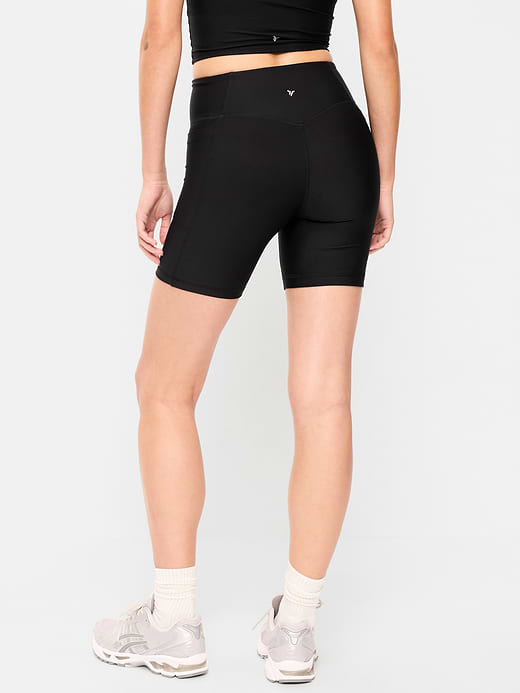 Old Navy Extra-High Waisted PowerSoft Boundless Pocket Biker Shorts-- 6-inch inseam - No Front Seam — photo 3