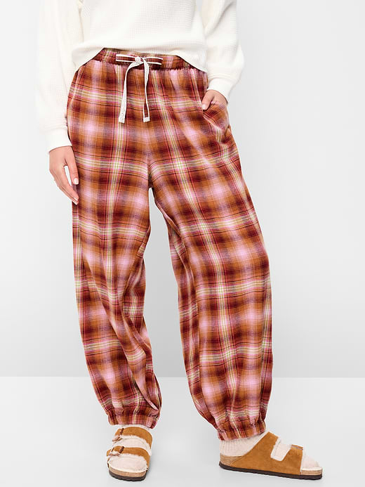 Old Navy Cinched Flannel Balloon Pants — photo 1