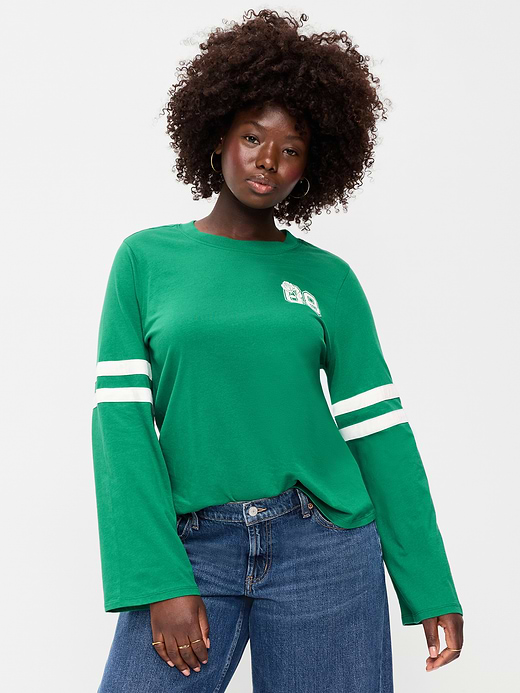 Old Navy EveryWear Long-Sleeve Graphic T-Shirt — photo 6