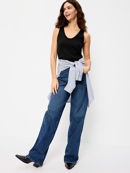 Old Navy Relaxed Scoop-Neck Tank Top — photo 4