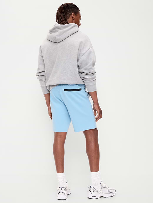Old Navy Dynamic Fleece 4.0 Shorts -- 8-inch inseam — photo 4
