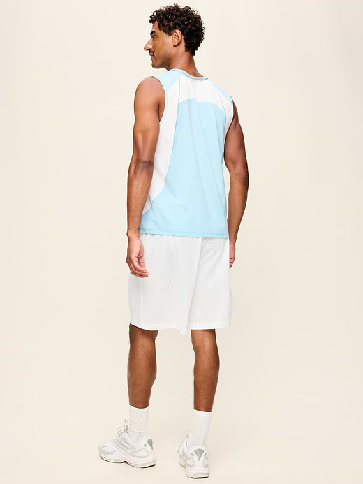 Old Navy Baggy Mesh Shorts -- 9-inch inseam — photo 5