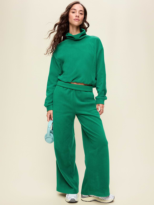 Old Navy Performance Fleece Funnel Neck Pullover — photo 4