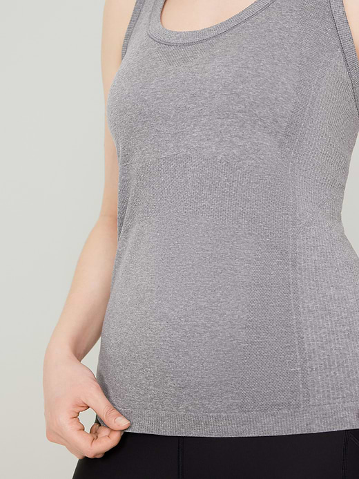 Old Navy Fluid Seamless Fitted Tank Top — photo 5