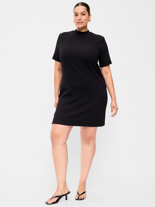 Old Navy Snug Mock-Neck Bodycon Mini Dress — photo 8