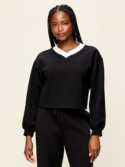 Old Navy Dynamic Fleece Oversized Cropped Sweatshirt — photo 1