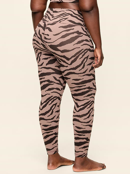 Old Navy High-Waisted StudioSmooth 7/8 Leggings — photo 7