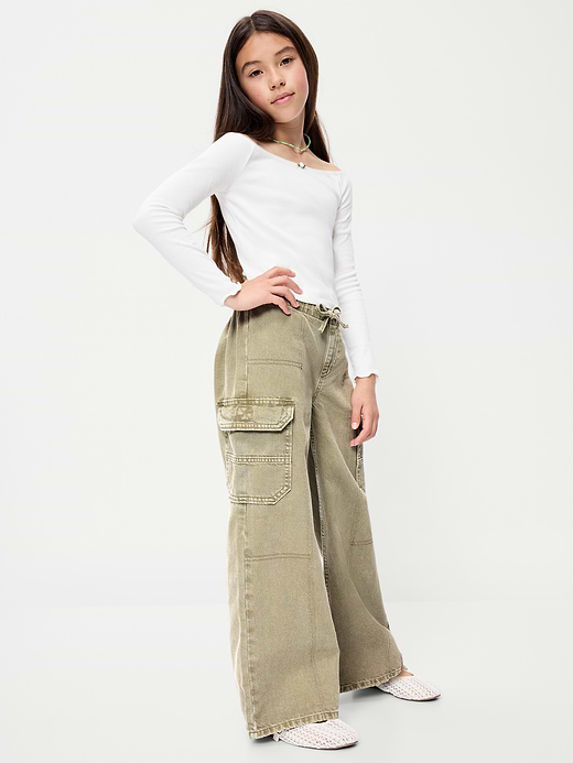 Old Navy Pull-On Low-Rise Super Baggy Wide-Leg Cargo Jeans for Girls — photo 4