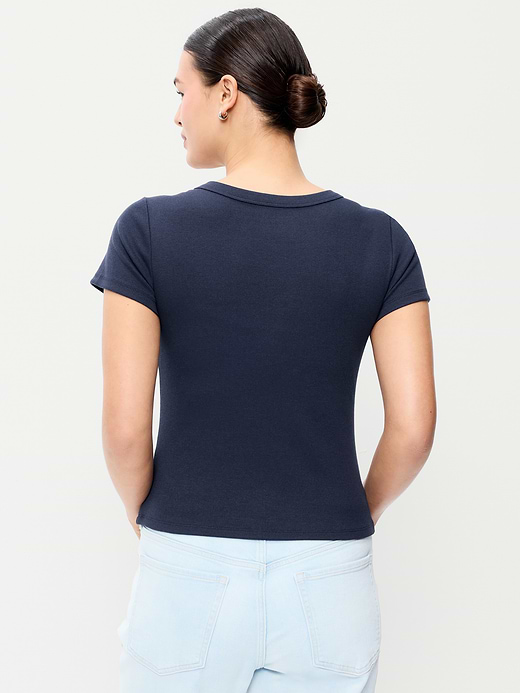 Old Navy Snug Crop V-Neck Ribbed T-Shirt — photo 7