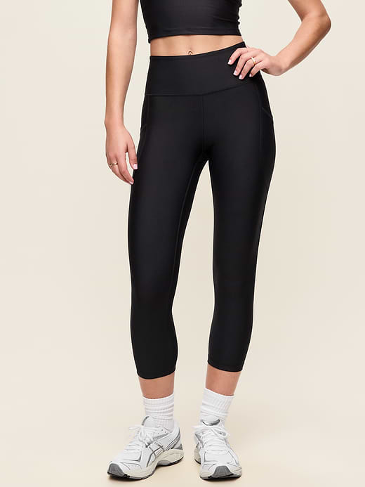 Old Navy High-Waisted PowerSoft Crop Pocket Leggings — photo 10