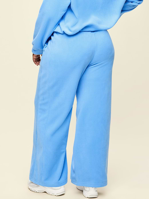 Old Navy Extra High-Waisted Performance Fleece Wide-Leg Sweatpants — photo 8