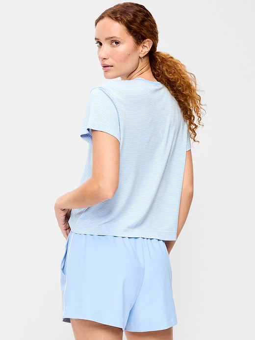 Old Navy Fluid Seamless Loose T-Shirt — photo 3