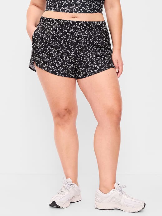 Old Navy Mid-Rise StretchTech Run Shorts -- 3-inch inseam — photo 7