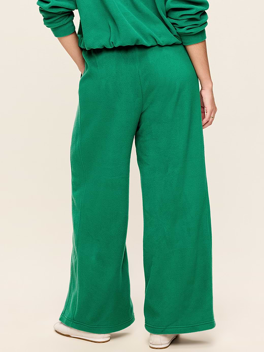 Old Navy Extra High-Waisted Performance Fleece Wide-Leg Sweatpants — photo 7