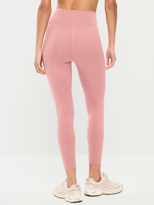 Old Navy Extra High-Waisted CloudComfy 7/8 Leggings — photo 3
