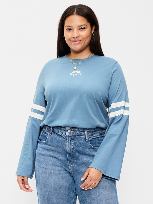 Old Navy EveryWear Long-Sleeve Graphic T-Shirt — photo 9