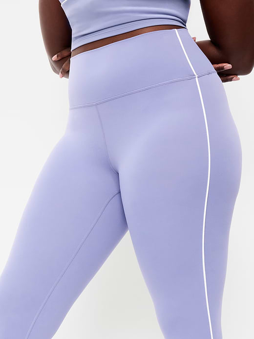 Old Navy High-Waisted StudioSmooth 7/8 Leggings — photo 4