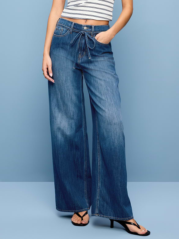 Old Navy High-Waisted Drapey Wide-Leg Jeans — photo 3