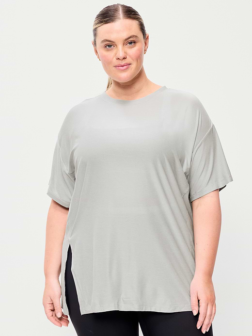 Old Navy CloudMotion Short-Sleeve Tunic — photo 8