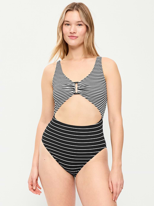 Old Navy Textured One-Piece Cut-Out Swimsuit — photo 6