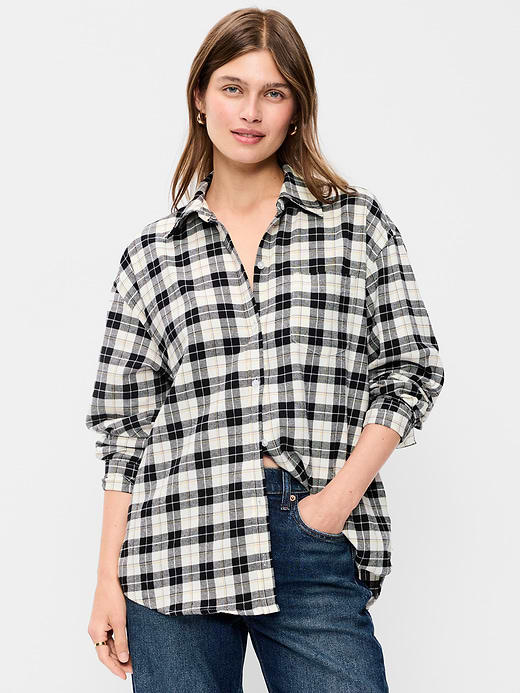 Old Navy Oversized Button-Down Boyfriend Flannel Shirt — photo 1