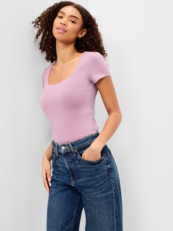 Old Navy Hug Double-Layer Scoop-Neck Top — photo 4