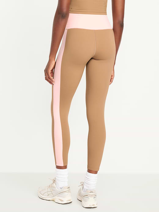 Old Navy Extra High-Waisted StudioSmooth 7/8 Leggings — photo 3