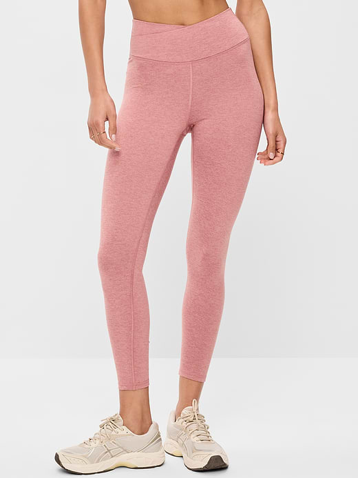 Old Navy Extra High-Waisted CloudComfy 7/8 Leggings
