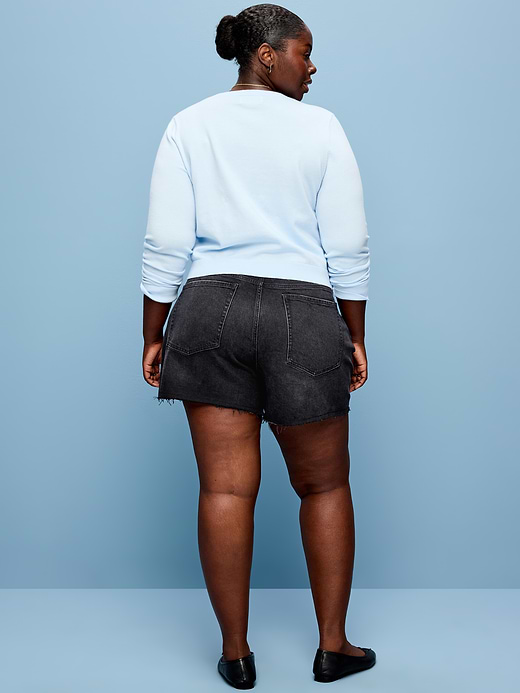 Old Navy Curvy High-Waisted OG Jean Cut-Off Shorts -- 4-inch inseam — photo 8