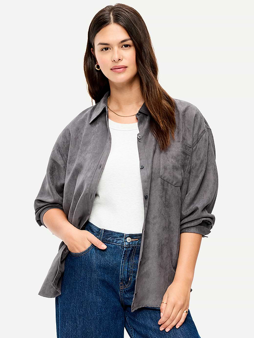 Old Navy Oversized Boyfriend Button-Down Faux-Suede Shirt — photo 6