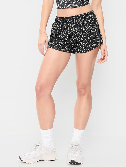 Old Navy Mid-Rise StretchTech Run Shorts -- 3-inch inseam — photo 1
