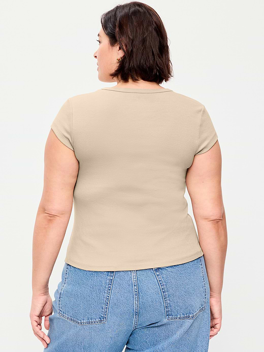 Old Navy Snug High V-Neck T-Shirt — photo 10