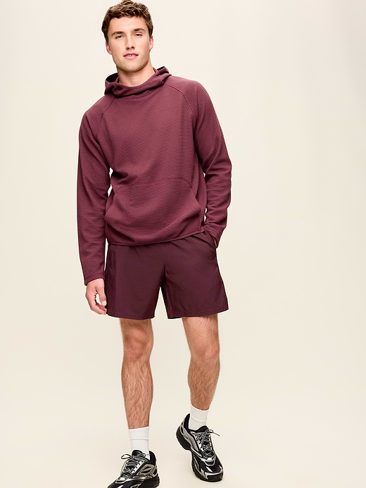 Old Navy StretchTech Workout Shorts -- 7-inch inseam — photo 3