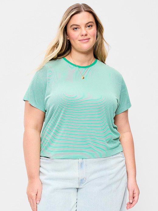 Old Navy Fluid Seamless Loose T-Shirt — photo 8