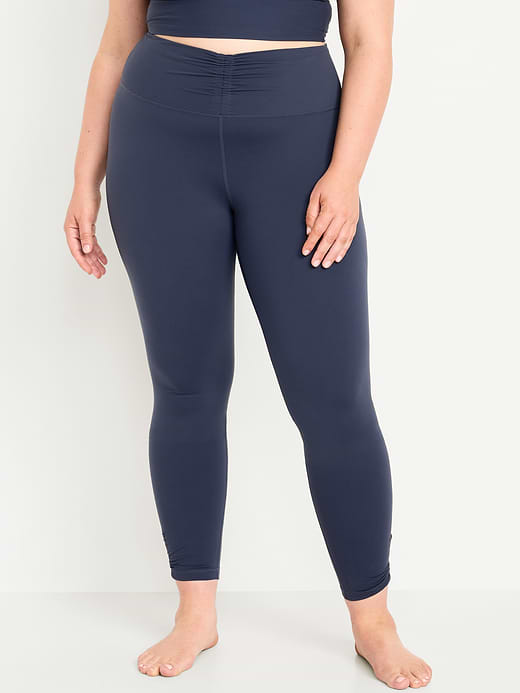 Old Navy High-Waisted StudioSmooth Ruched Leggings — photo 7