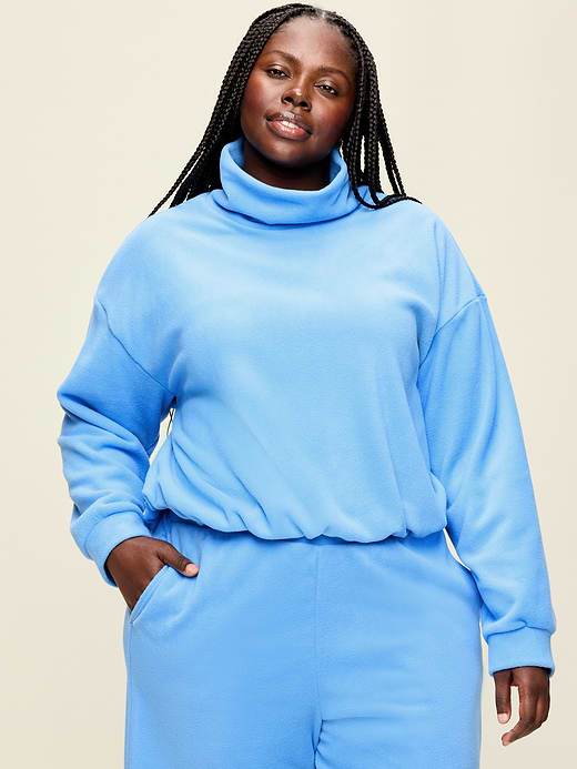 Old Navy Performance Fleece Funnel Neck Pullover — photo 8