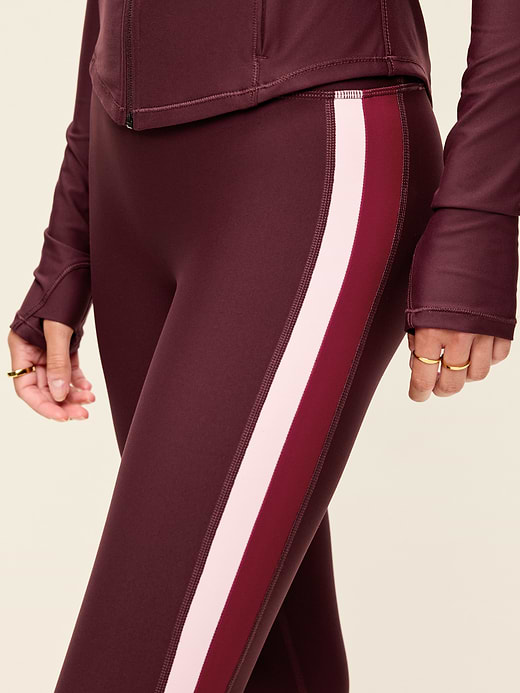 Old Navy Extra-High Waisted PowerSoft Boundless 7/8 Pocket Leggings – No Front Seam — photo 5