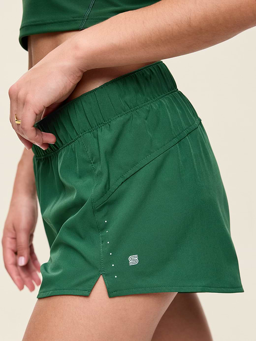 Old Navy Mid-Rise StretchTech Run Shorts -- 3-inch inseam — photo 4