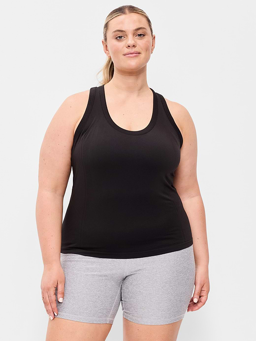 Old Navy Fluid Seamless Fitted Tank Top — photo 8