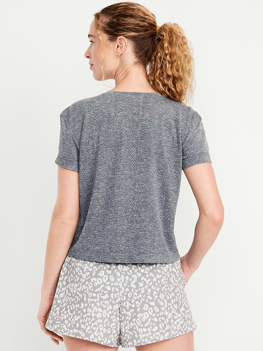 Old Navy Fluid Seamless Loose T-Shirt — photo 3