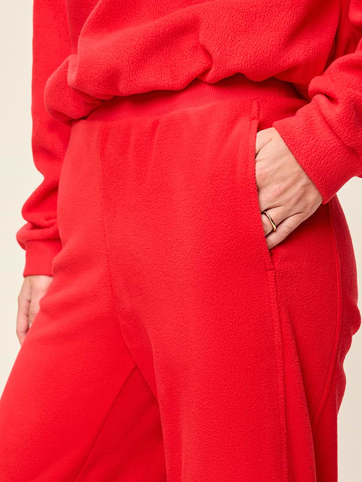 Old Navy Extra High-Waisted Performance Fleece Wide-Leg Sweatpants — photo 5