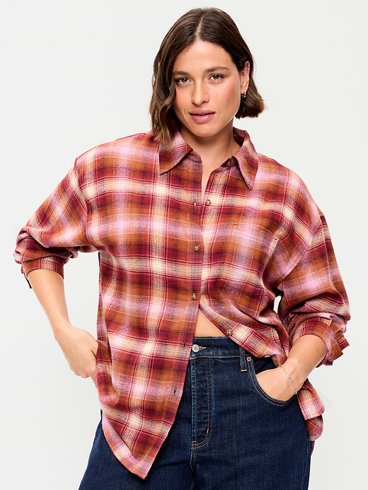 Old Navy Oversized Button-Down Boyfriend Flannel Shirt — photo 6