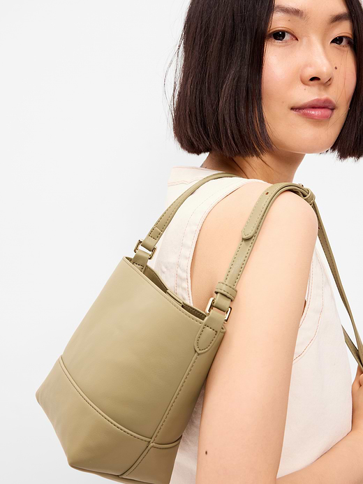 Old Navy Small Preppy Bucket Bag — photo 3