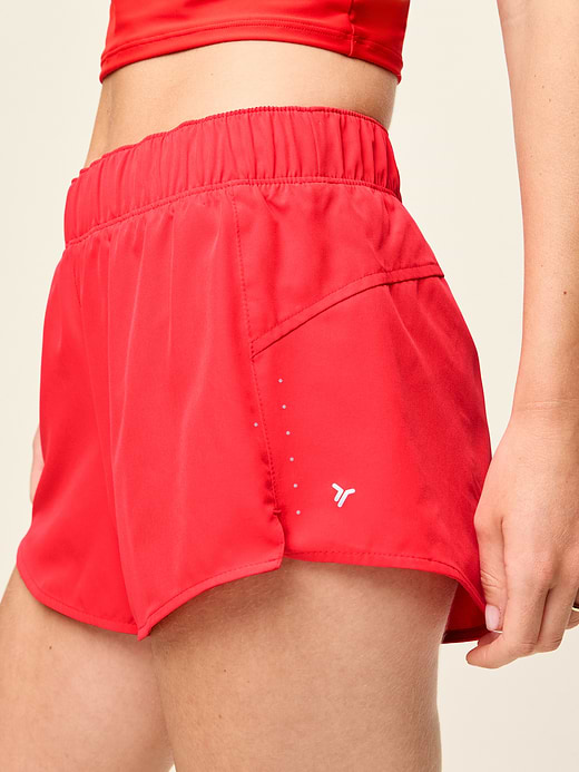 Old Navy Mid-Rise StretchTech Run Shorts -- 3-inch inseam — photo 5