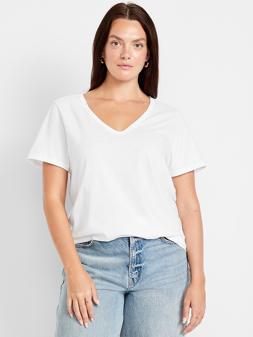 Old Navy EveryWear V-Neck T-Shirt — photo 6