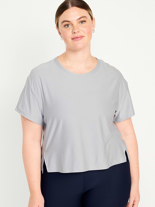 Old Navy CloudMotion T-Shirt — photo 8