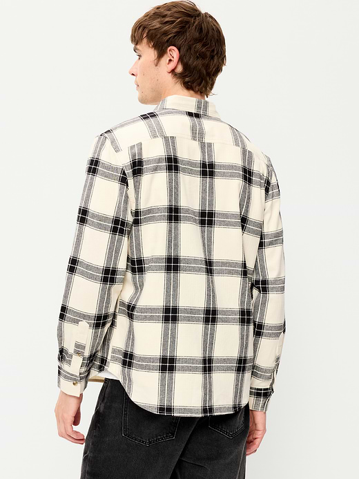 Old Navy Relaxed Long-Sleeve Flannel Pocket Shirt — photo 3