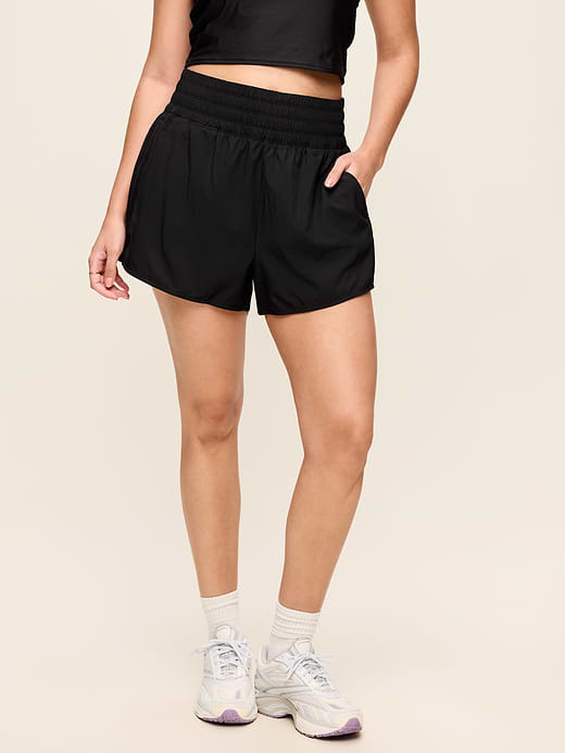 Old Navy Extra High-Waisted Crinkle Run Shorts -- 3-inch inseam — photo 5