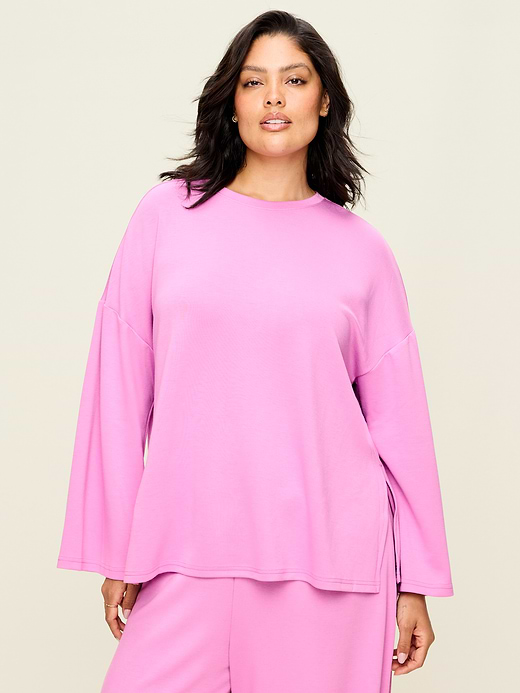 Old Navy Bounce Lite Oversized Bell-Sleeve Tunic — photo 8